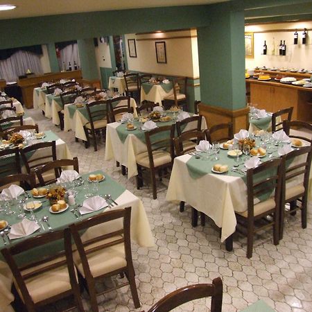 סן קרלוס דה ברילוצ'ה Hotel Internacional מראה חיצוני תמונה
