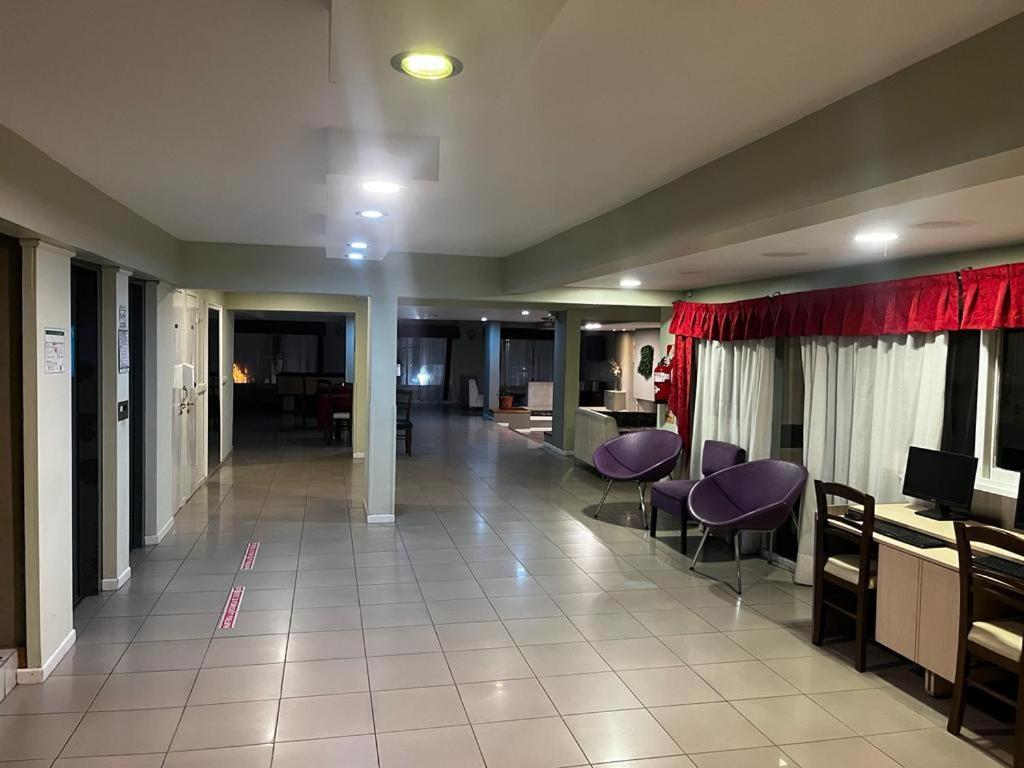 סן קרלוס דה ברילוצ'ה Hotel Internacional מראה חיצוני תמונה